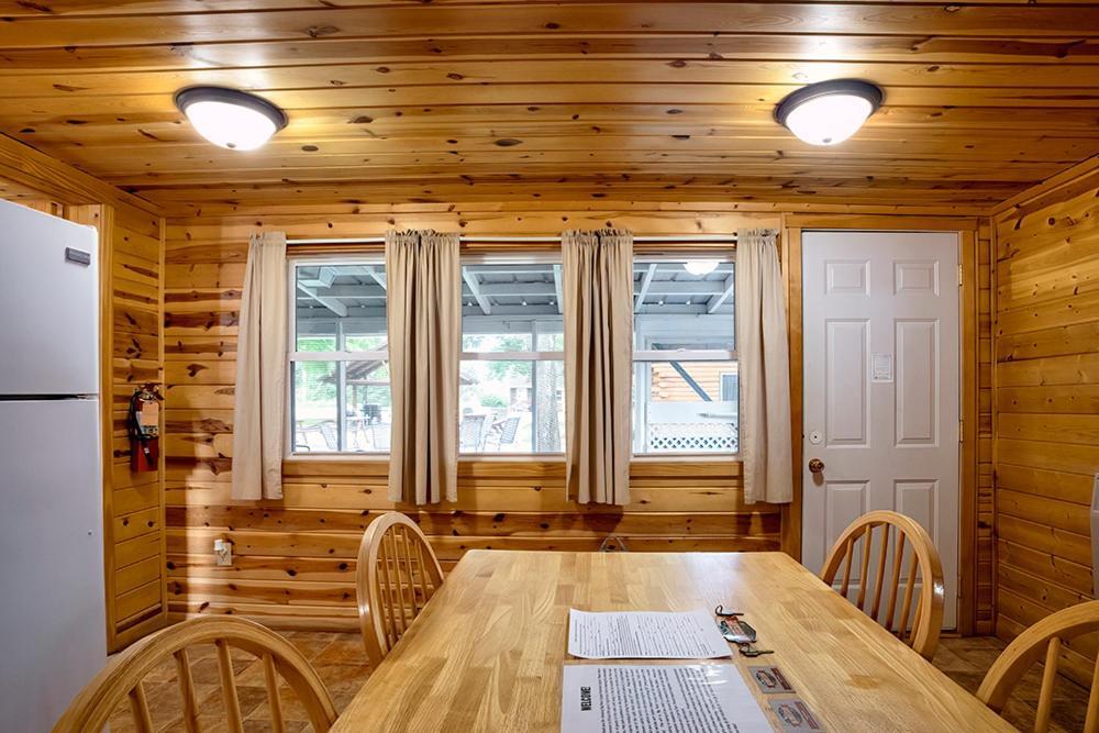 Big River Escape Riverside Cabins Buffalo City Екстер'єр фото