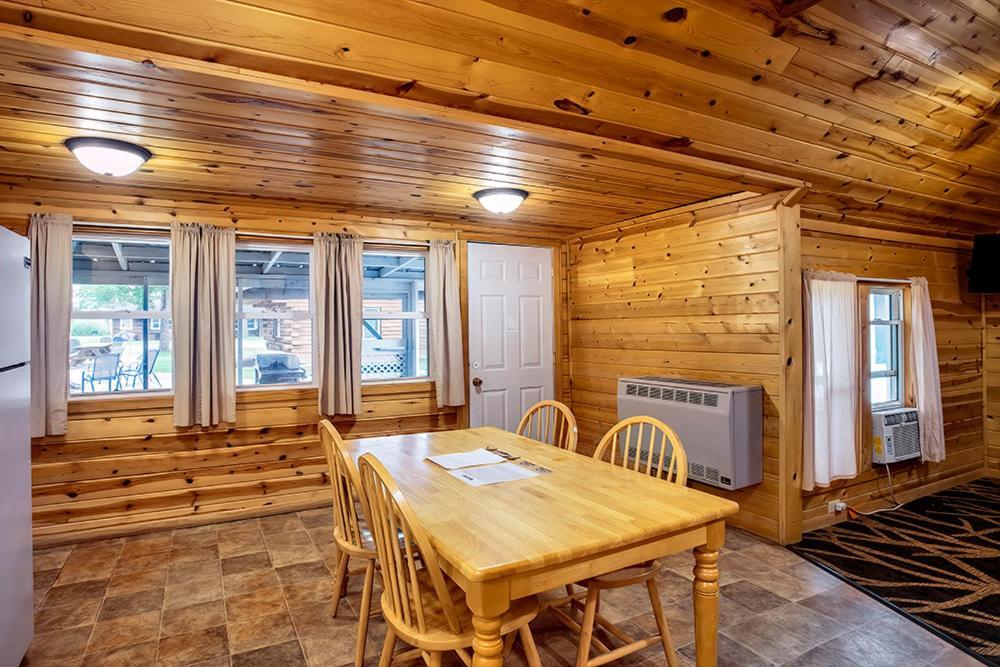 Big River Escape Riverside Cabins Buffalo City Екстер'єр фото