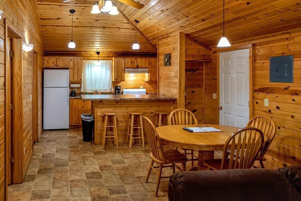 Big River Escape Riverside Cabins Buffalo City Екстер'єр фото